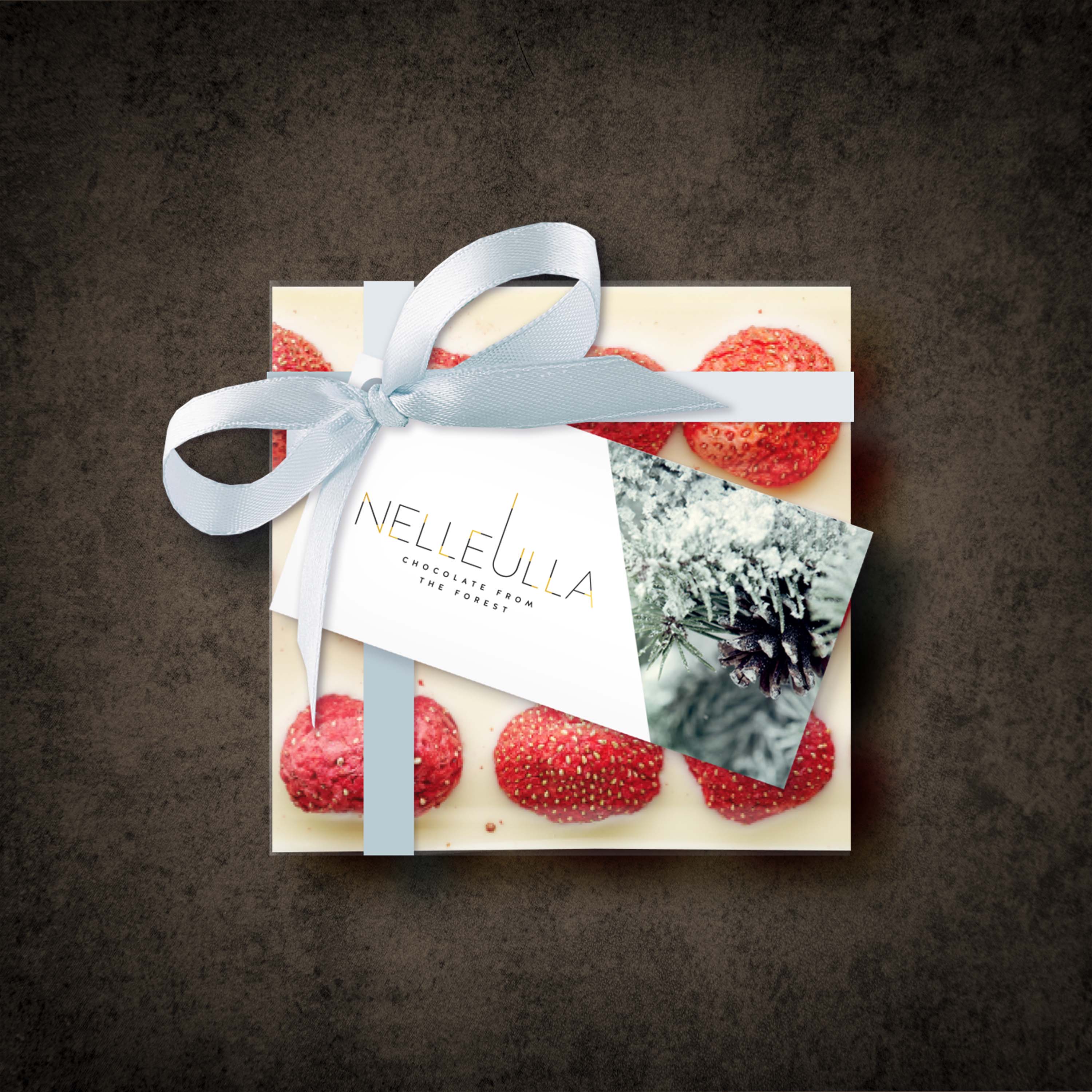 Small Berry Love Weisse Schokolade mit Erdbeeren